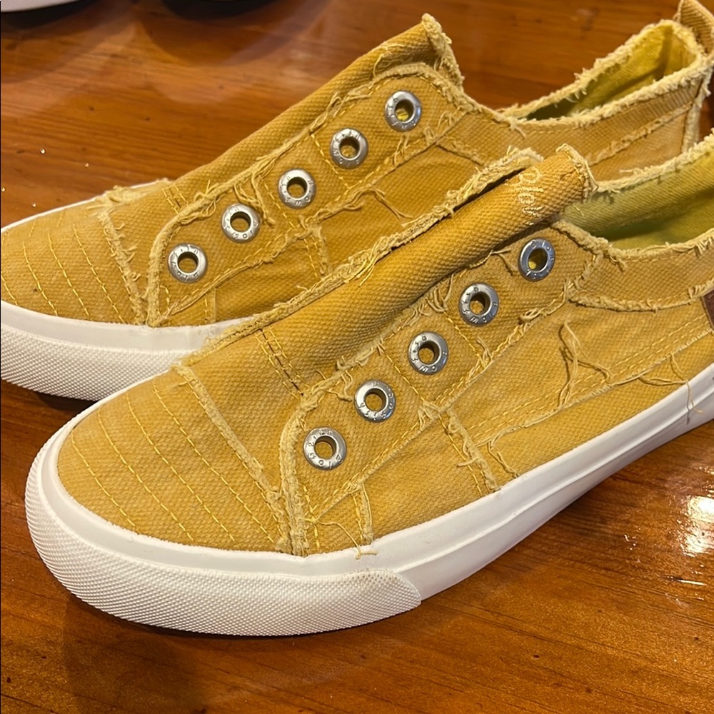 Mustard Color - Blowfish Shoes - Woman’s size 8.5